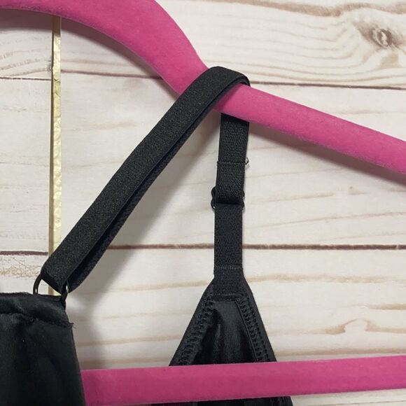 Victoria’s Secret Side Mesh Black Satin Bralette - Picture 11 of 15